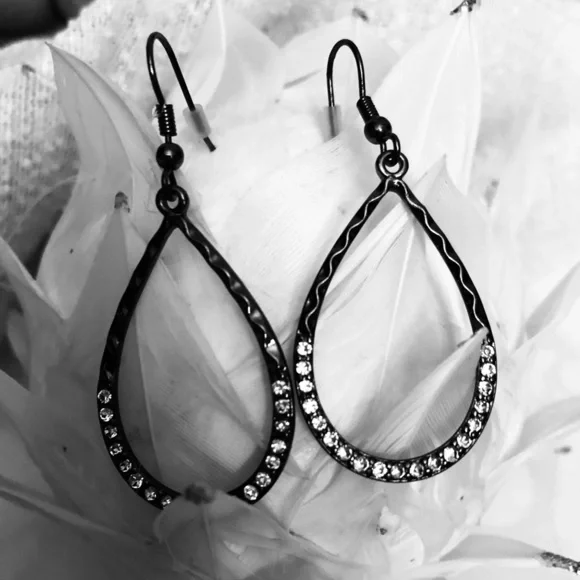 🆕Park Lane Oui Earrings Hematite TearDrop Hooks - Picture 9 of 16